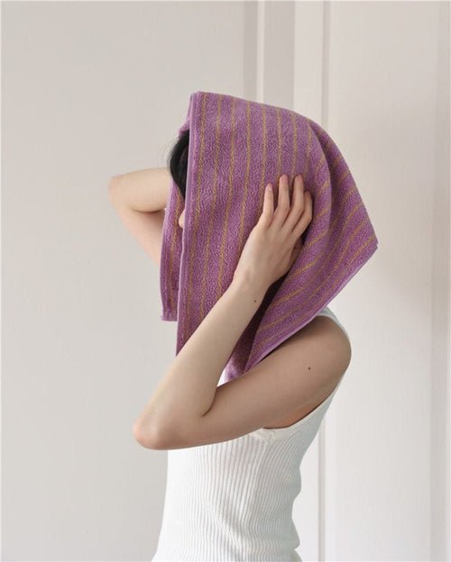 Ultra Soft Absorbent Retro Stripe Bath Towel - 100% Organic Cotton - SnagItCo.